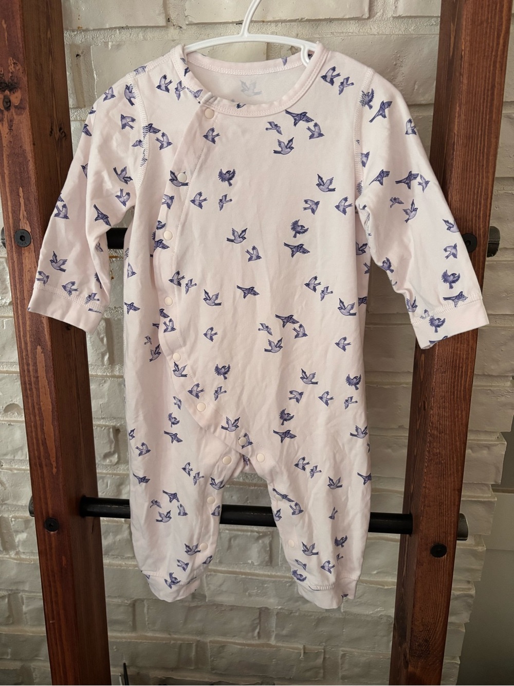 ✨ 3/$35 ✨Hejlenki Cream & Blue Bird Print Long-Sleeve Sleeper